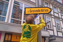 Hinweisschild: Grohnde 66 KM