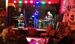 Bob Dulas (Gesang), "Fludo" Oppermann (TinWhistle) und Toto Jürgens